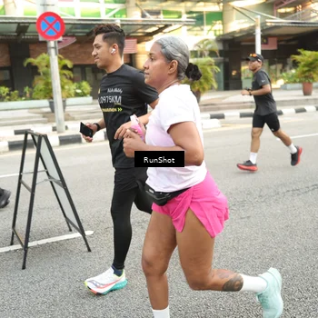 Runner Photo 4665424