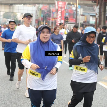 Runner Photo 4665480