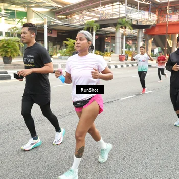 Runner Photo 4665514