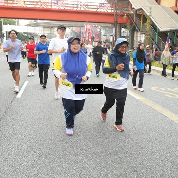 Runner Photo 4665584