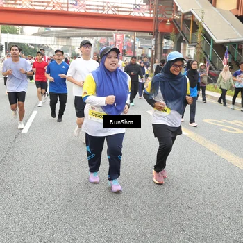 Runner Photo 4665595