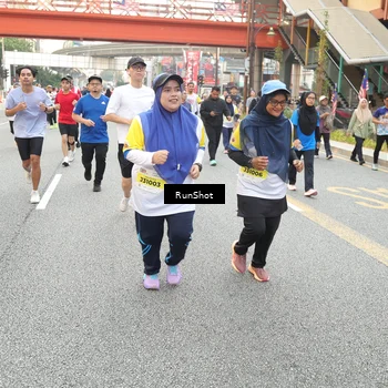 Runner Photo 4665603