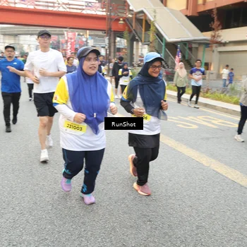 Runner Photo 4665615