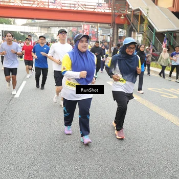 Runner Photo 4665627