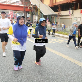 Runner Photo 4665631