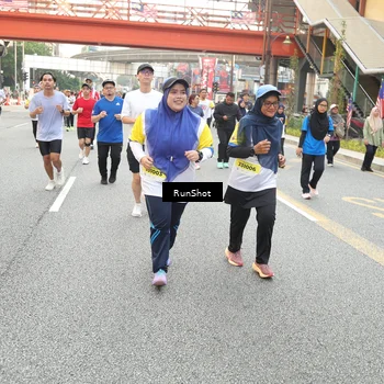 Runner Photo 4665643