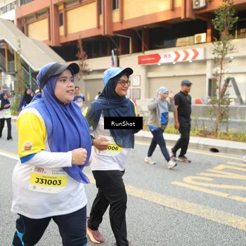 Runner Photo 4665659