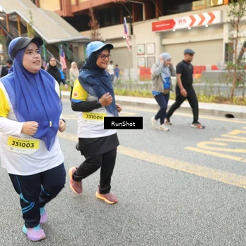 Runner Photo 4665663