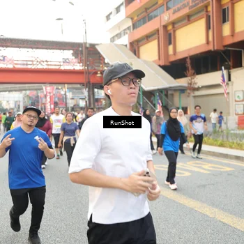 Runner Photo 4665684