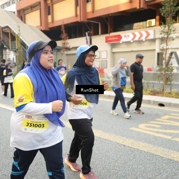 Runner Photo 4665686