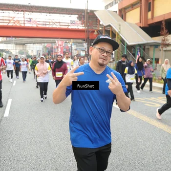 Runner Photo 4665695