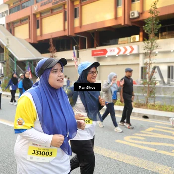 Runner Photo 4665698