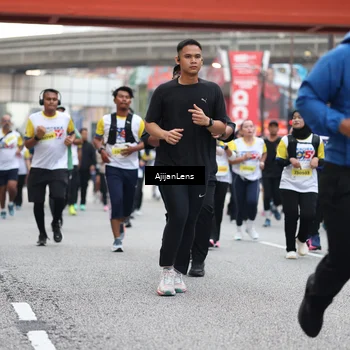 Runner Photo 4665712