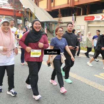 Runner Photo 4665916