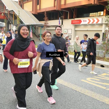 Runner Photo 4665957