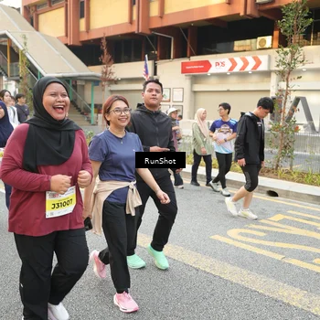 Runner Photo 4665993