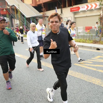Runner Photo 4666269