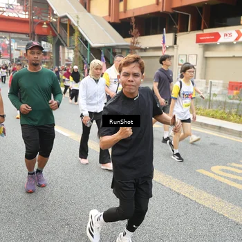 Runner Photo 4666281