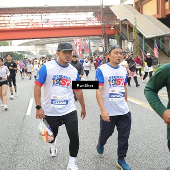 Runner Photo 4666335