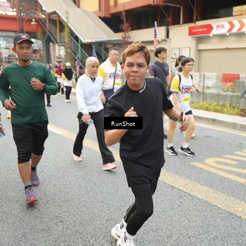 Runner Photo 4666357