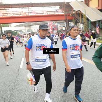 Runner Photo 4666379