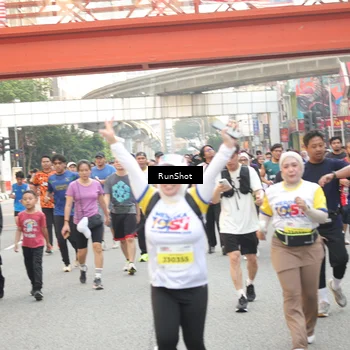 Runner Photo 4666543