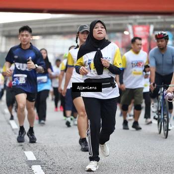 Runner Photo 4666635