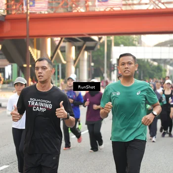 Runner Photo 4666712