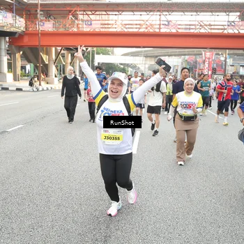 Runner Photo 4666741