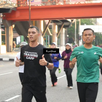 Runner Photo 4666947
