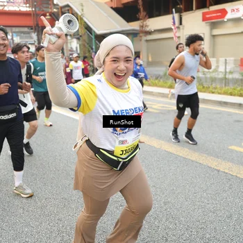 Runner Photo 4667073
