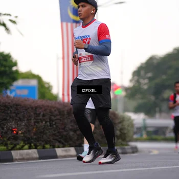 Runner Photo 4667400