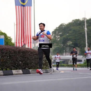 Runner Photo 4667530