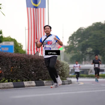Runner Photo 4667534