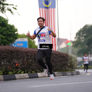 Runner Photo 4667564