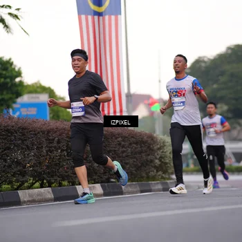 Runner Photo 4667602