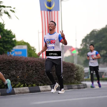 Runner Photo 4667615
