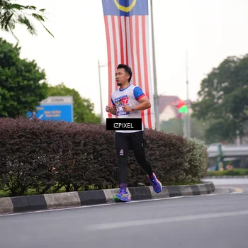 Runner Photo 4667644
