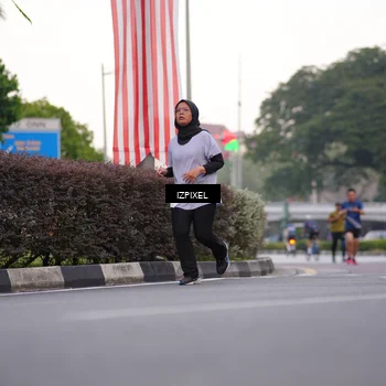 Runner Photo 4667749