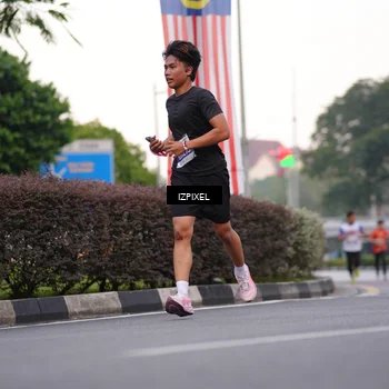 Runner Photo 4667838