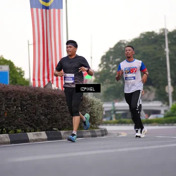 Runner Photo 4667899