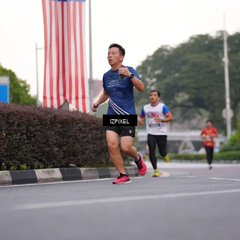 Runner Photo 4667909