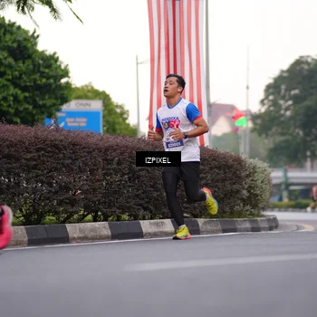 Runner Photo 4667945