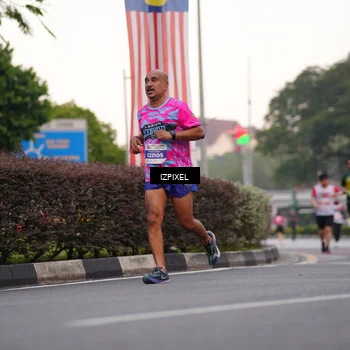 Runner Photo 4668296