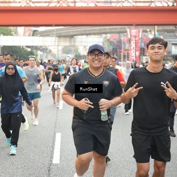 Runner Photo 4668343