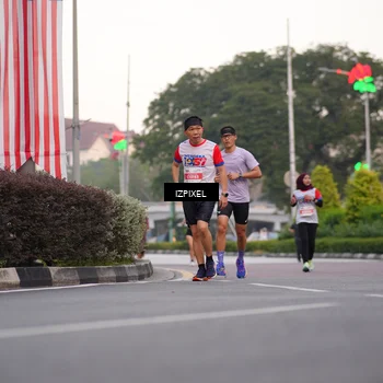 Runner Photo 4668376
