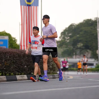 Runner Photo 4668405