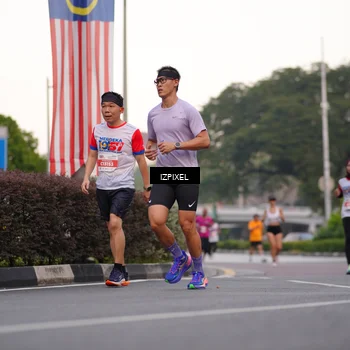 Runner Photo 4668415