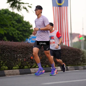 Runner Photo 4668445
