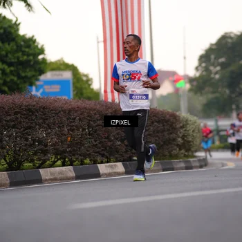 Runner Photo 4668723